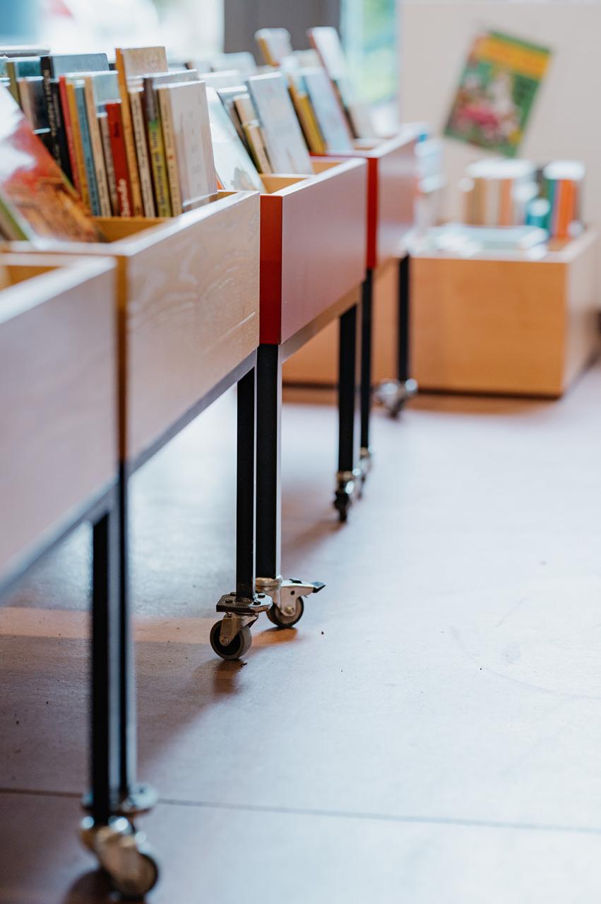 Schiebecontainer mit Kinderbüchern