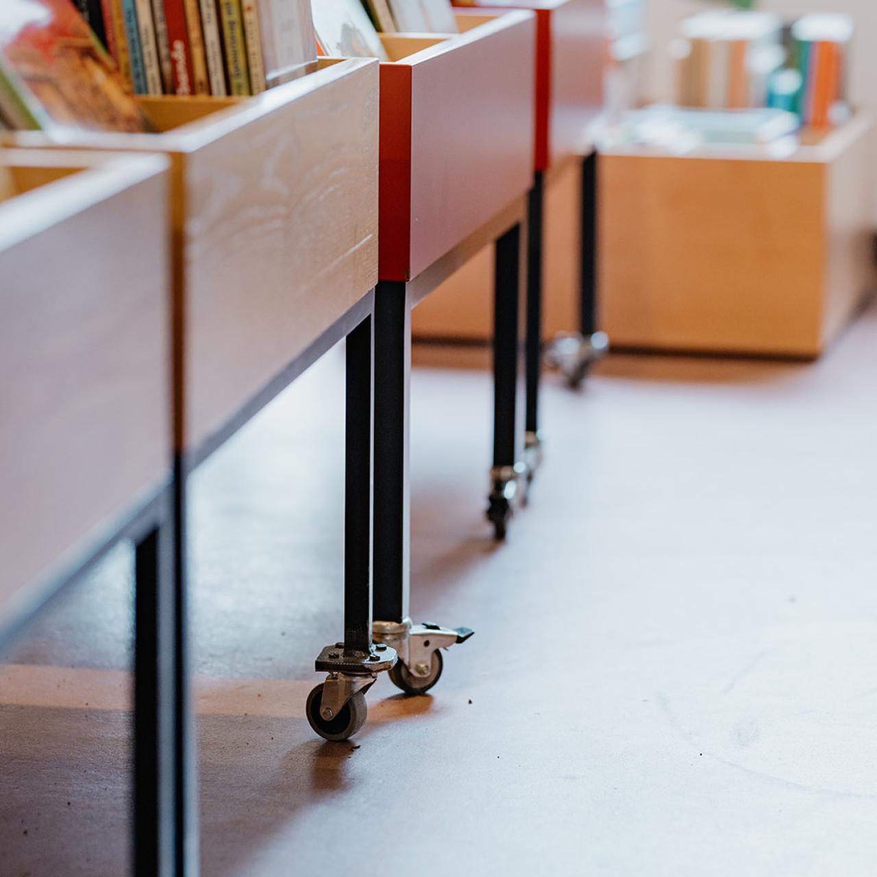 Schiebecontainer mit Kinderbüchern